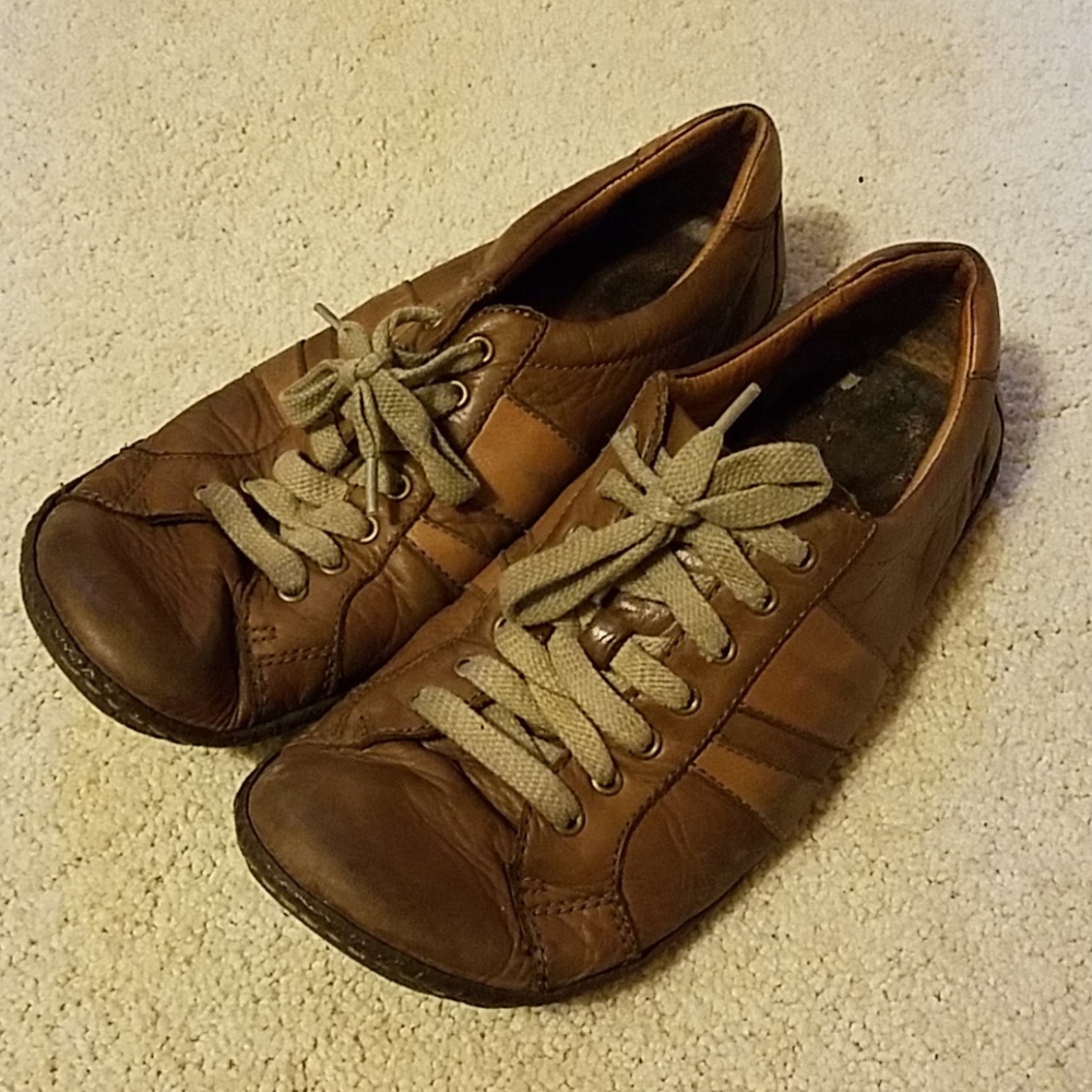 Men's shoes